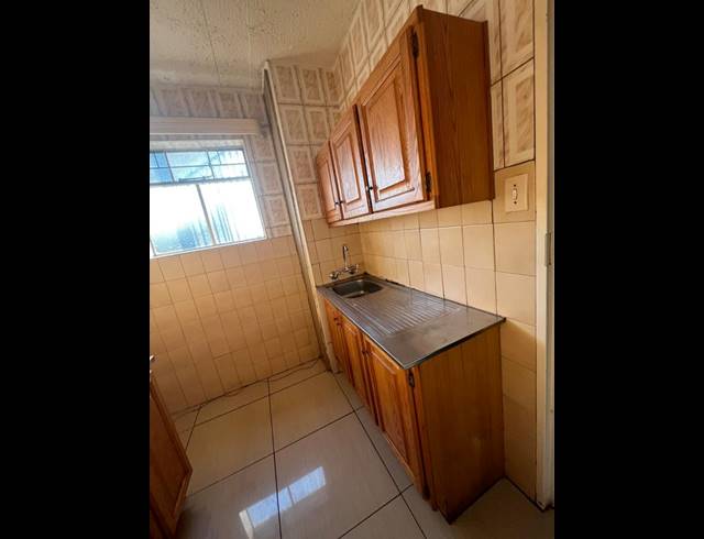 3 BEDROOM APARTMENT FOR SALE IN PRETORIA WEST